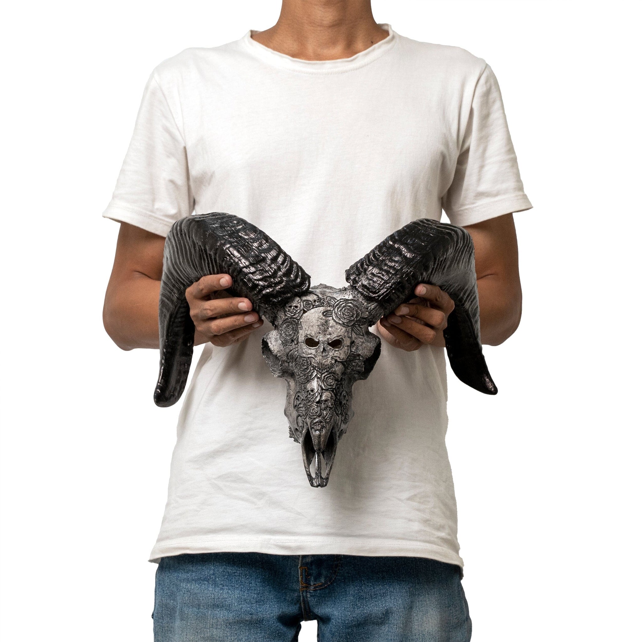 Hand Carved Ram Skull - Gray Thorn