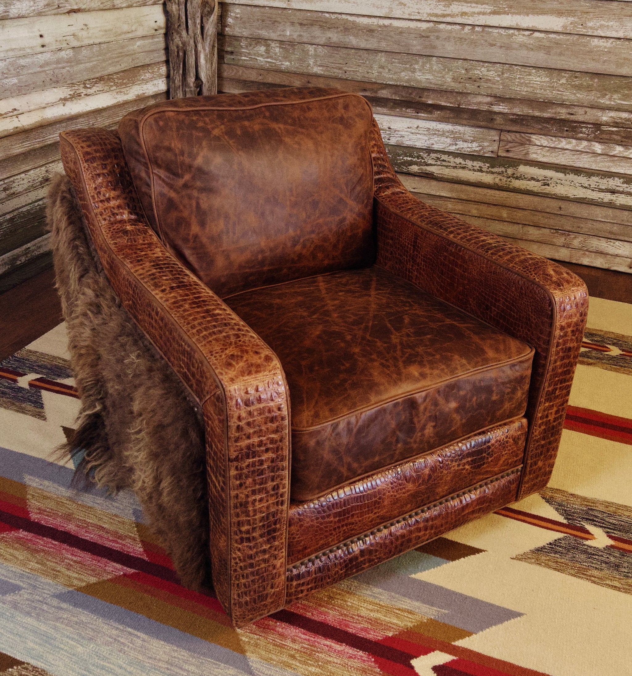 Yellowstone Buffalo Luxe Swivel Chair