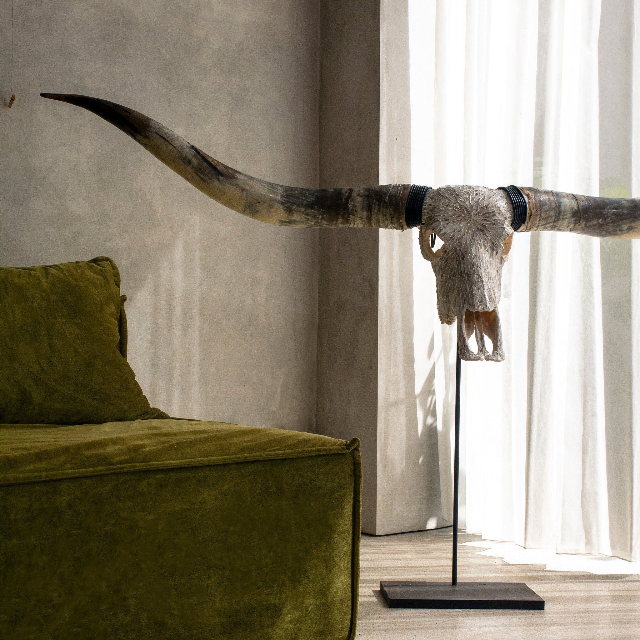 Longhorn Skull // XL Horns - Beige Mirror // Mosaic Finish