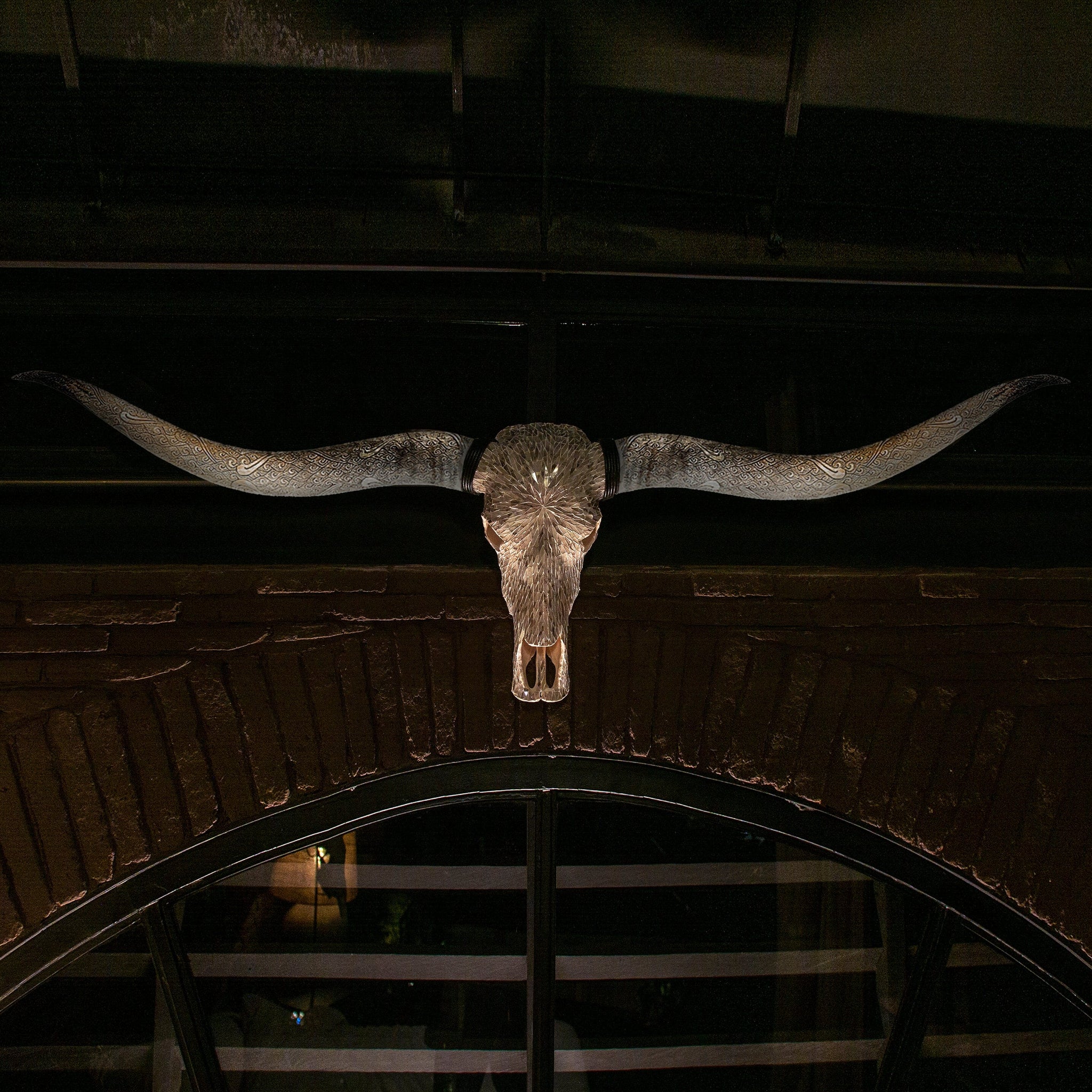 Longhorn Skull // XL Horns - Beige Mirror // Mosaic Finish