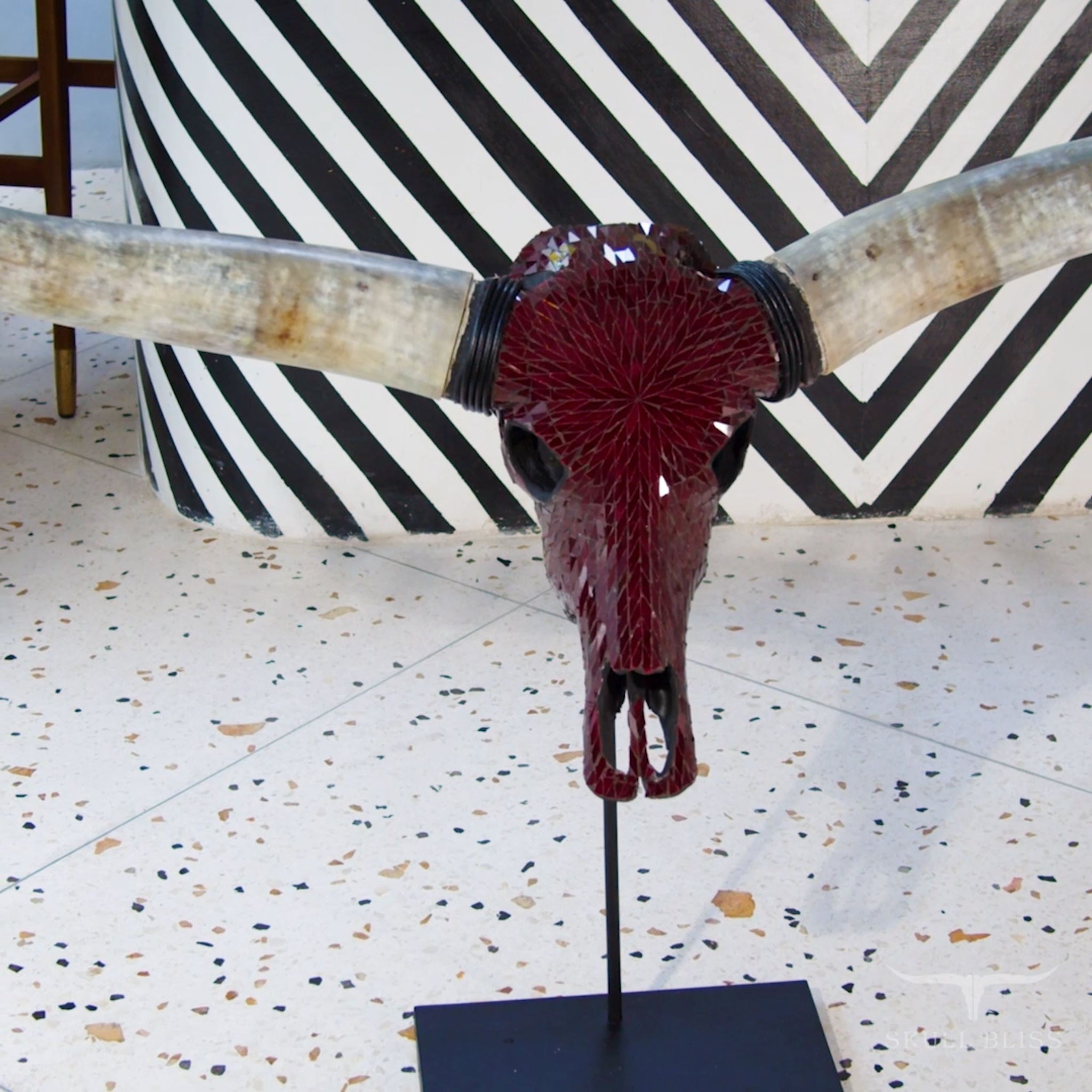 Longhorn Skull // XL Horns - Red Mirror // Mosaic Finish